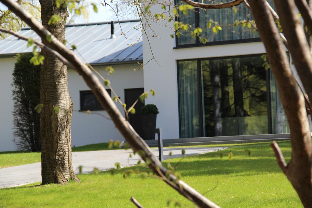 Kleeblatthaus Putbus Ruegen Apartment Exterior foto